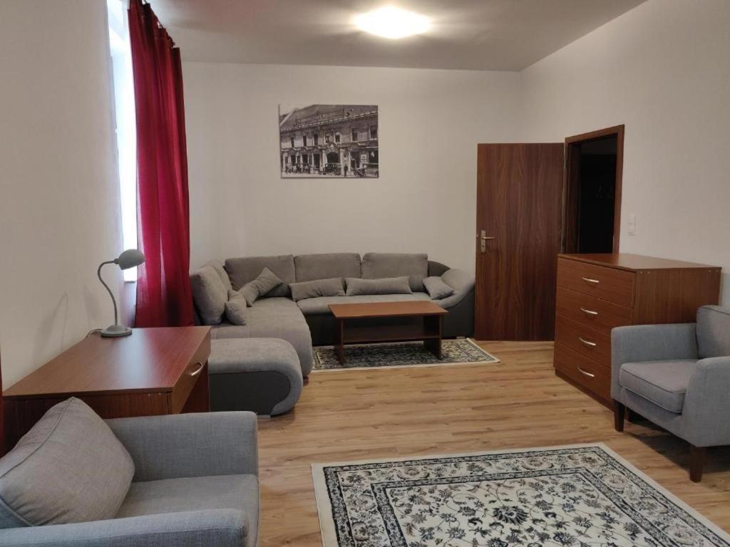 Penzión SESSLER *** Trnava Exterior foto
