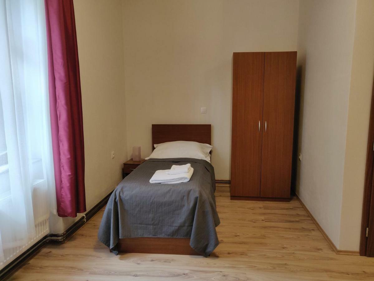Penzión SESSLER *** Trnava Exterior foto